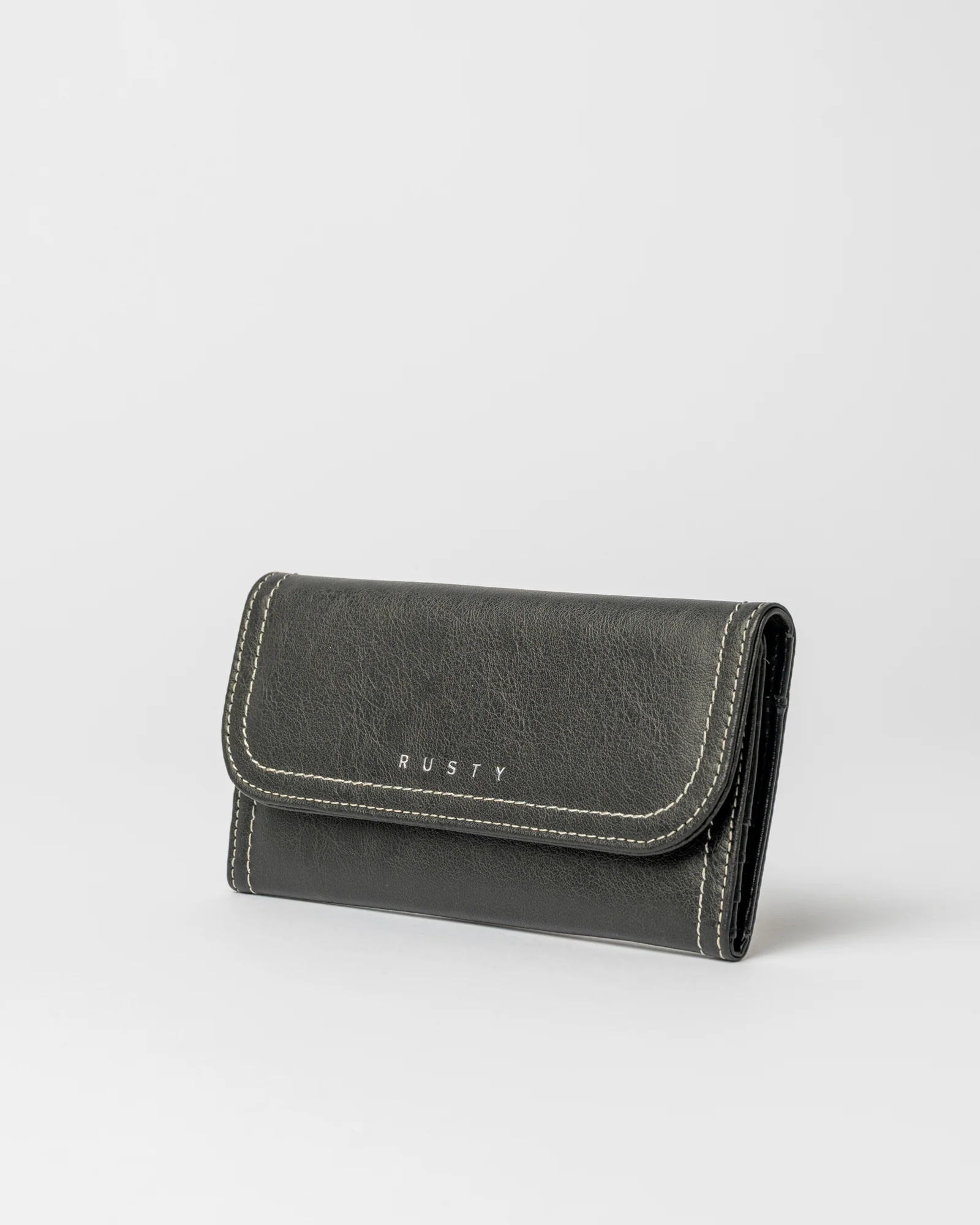 Billetera Rusty Mallory Flap Wallet Black - Image 2