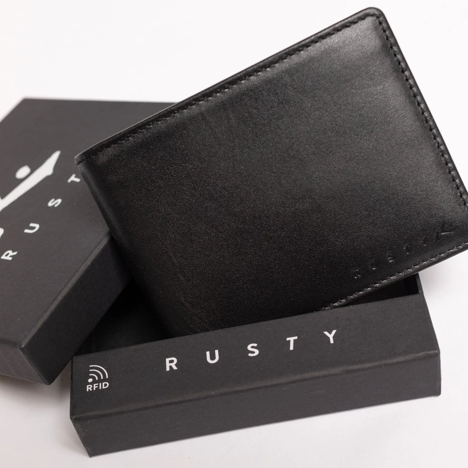 Billetera Rusty High River 2 Leather Negra