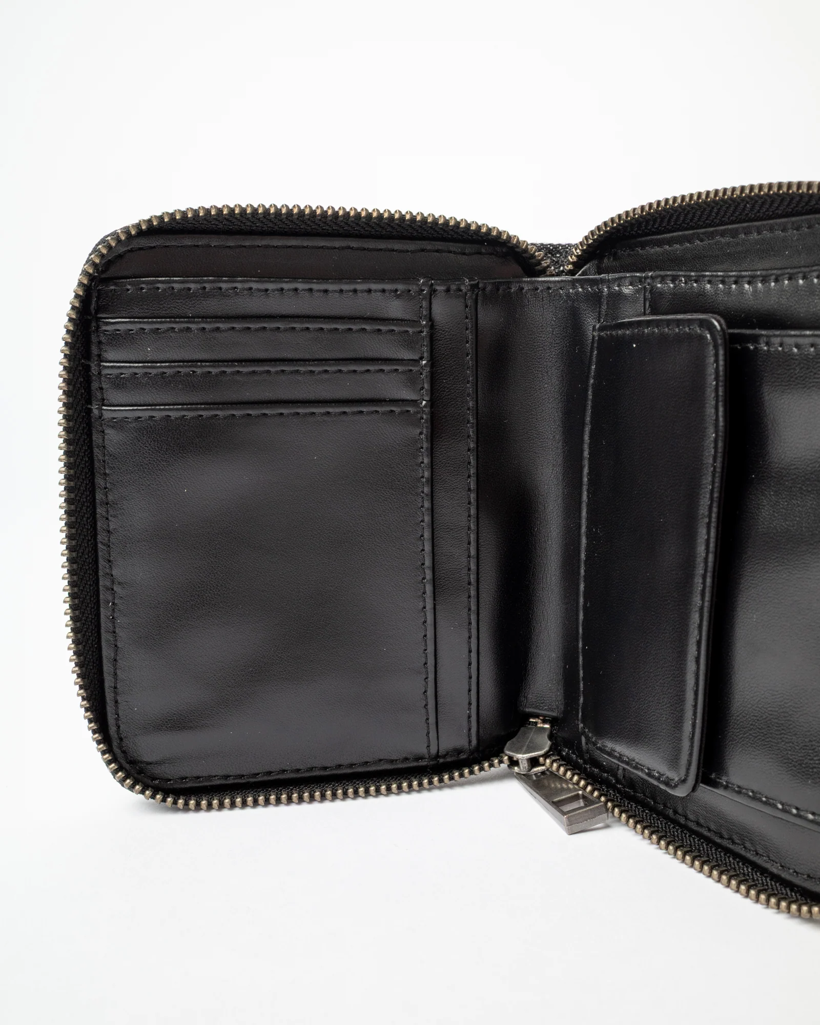 Billetera Rusty Roxanne Denim Compact Wallet Washed Black - Image 4