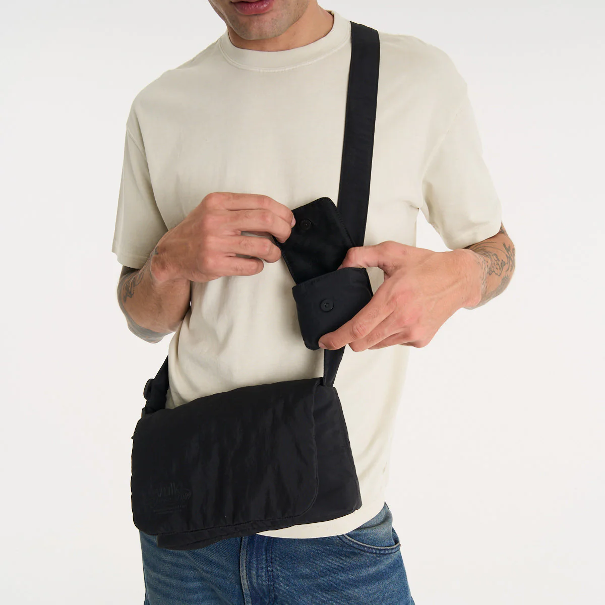 Bolso Vulk Kendrick Bag Black - Image 2