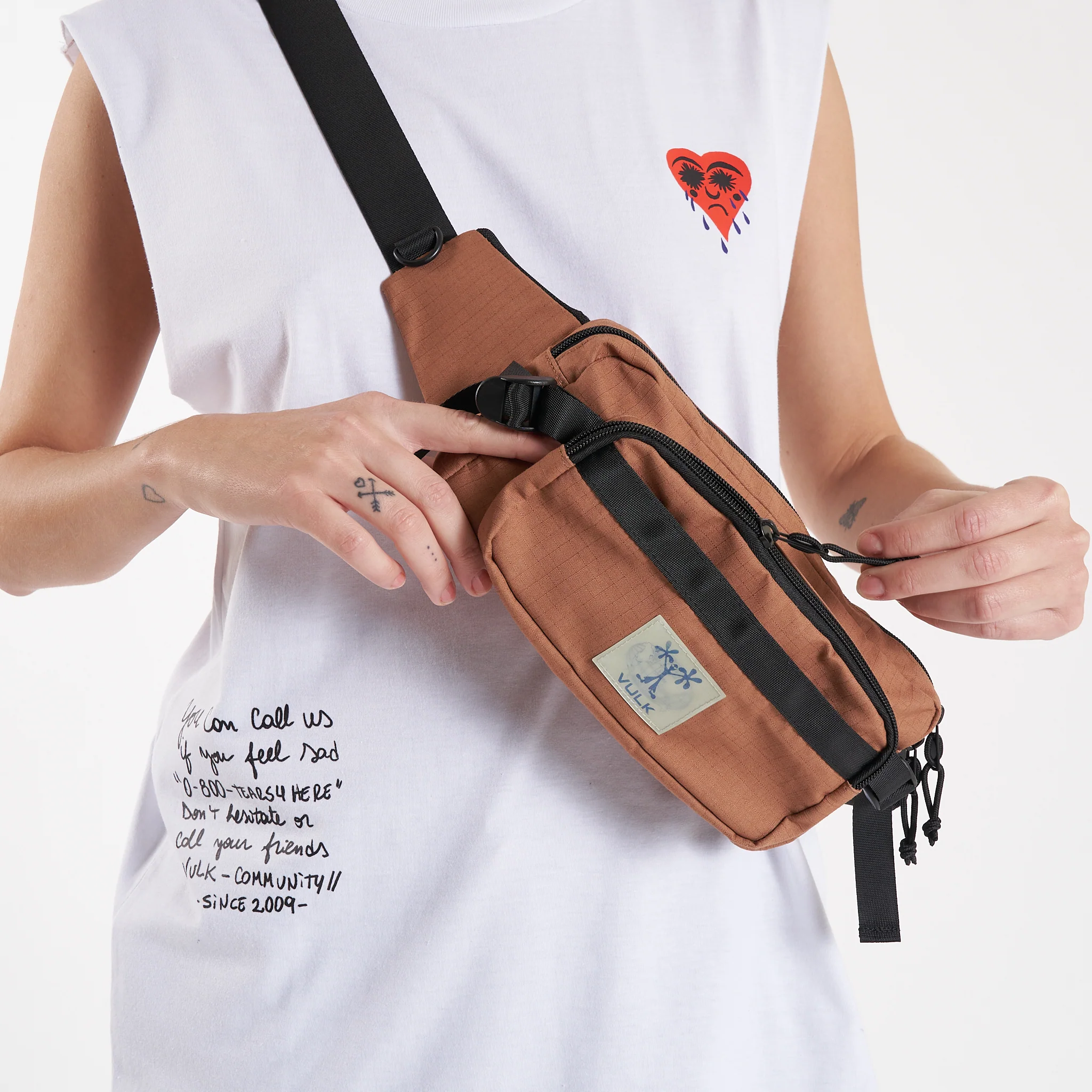 Bolso Vulk Teck Waistbag Brown - Image 4