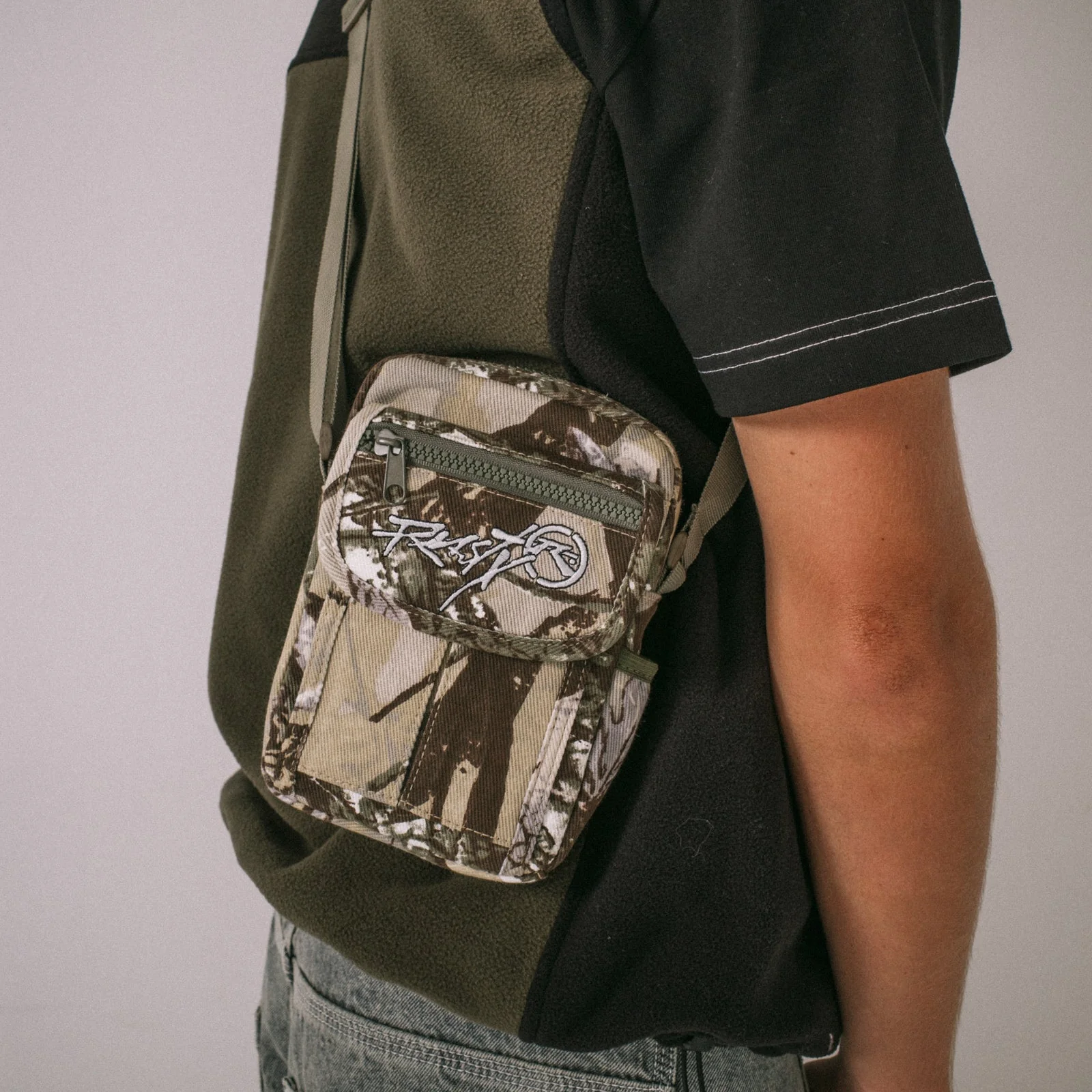 Bolso Rusty Rambo Camo Crossbody Bag Camo 1 - Image 6