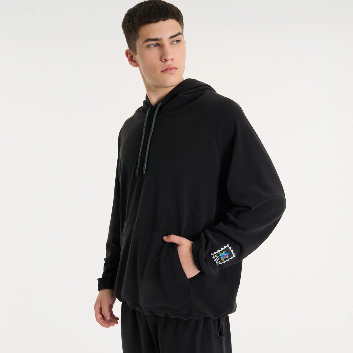 Buzo Vulk Parker Hood Black - Image 8