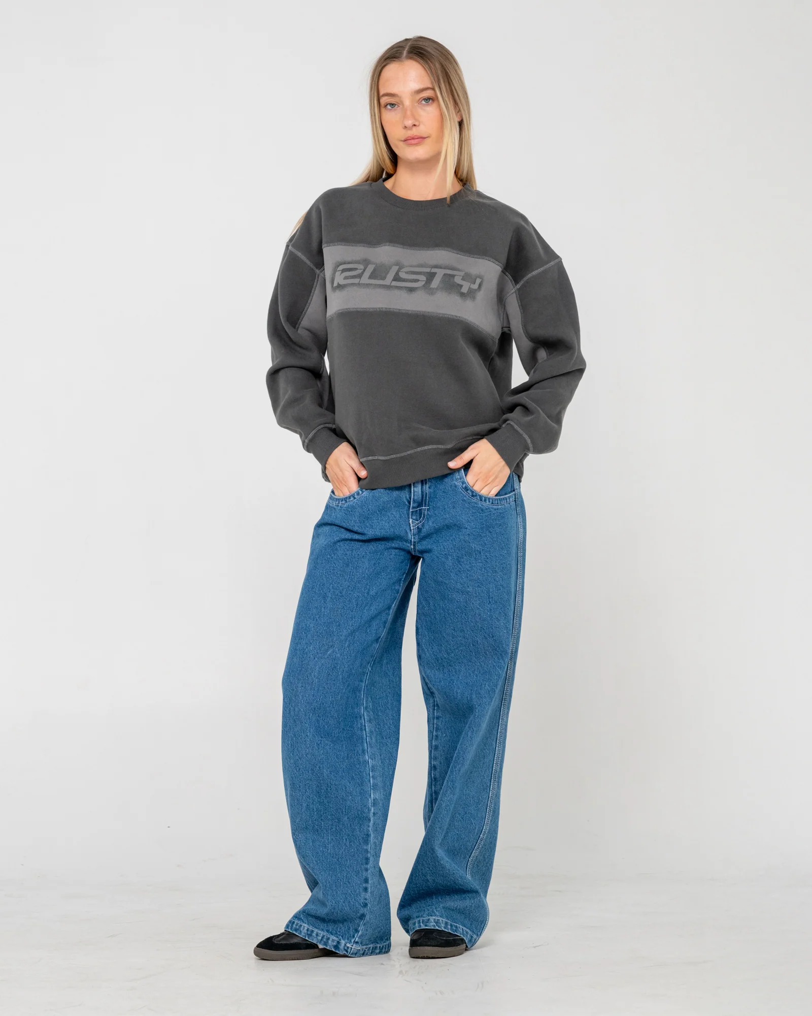 Buzo Rusty Choc Top L/S Oversize Crew Carbon - Image 2