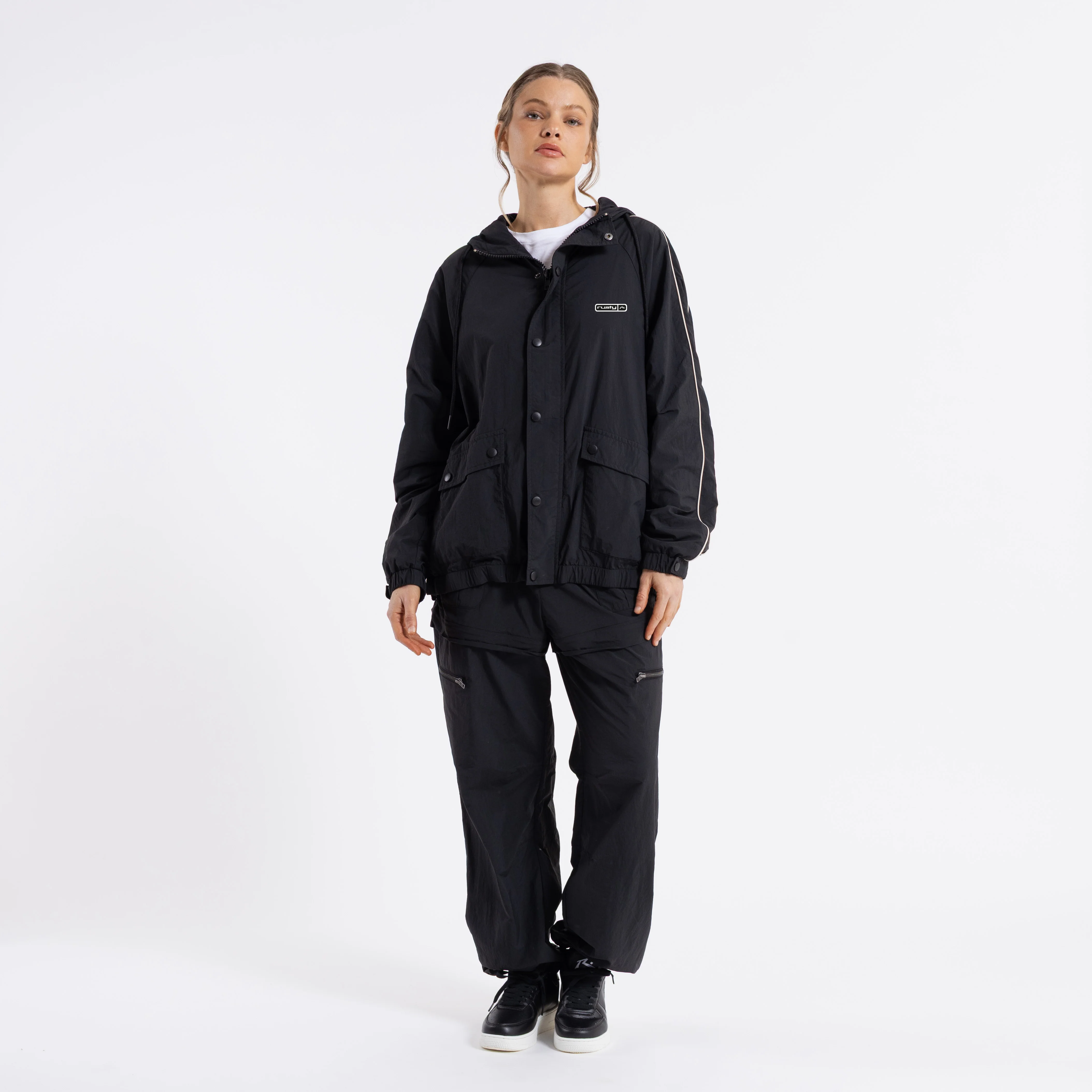 Campera Liviana Rusty Cruel Summer Windbreaker Jacket Ld Black