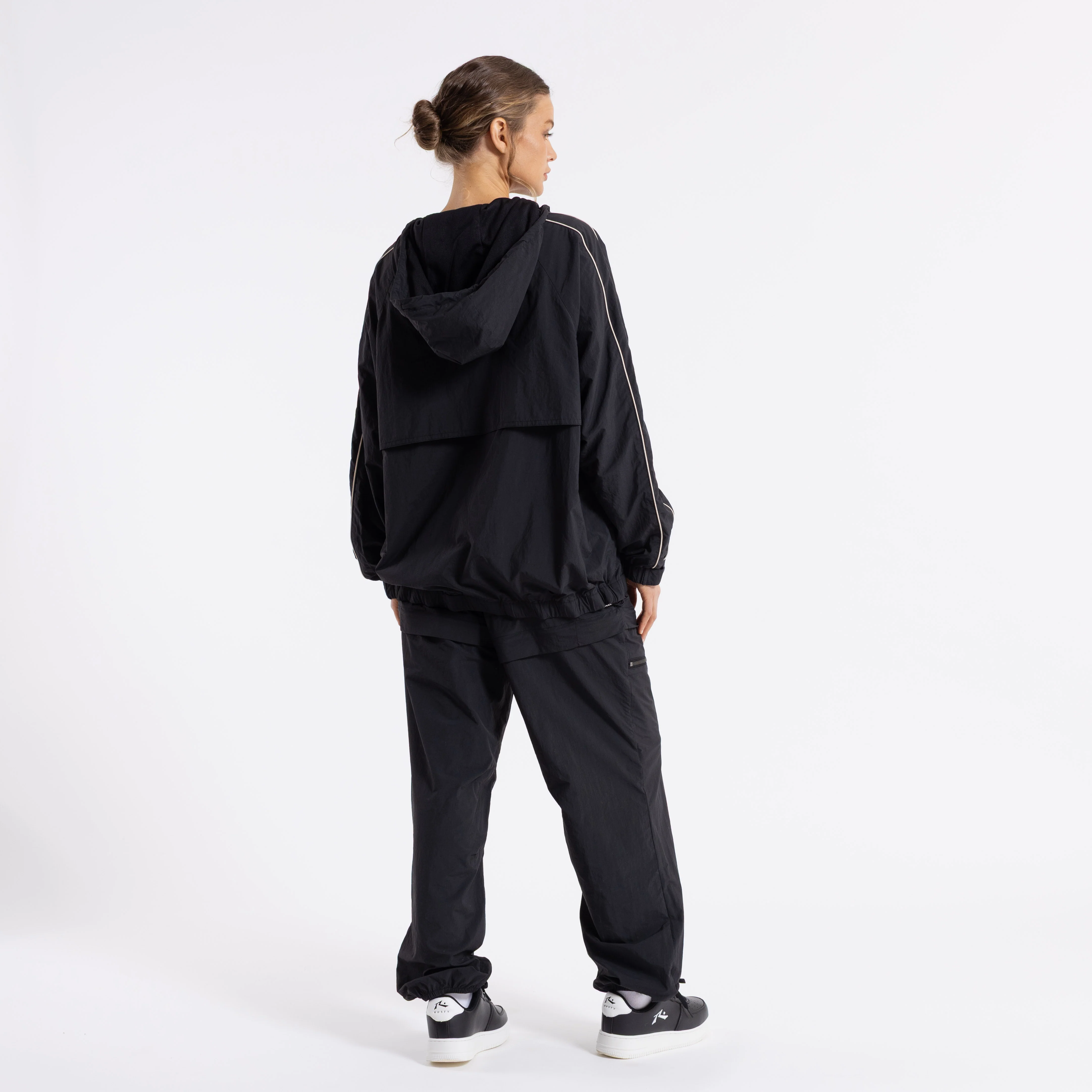 Campera Liviana Rusty Cruel Summer Windbreaker Jacket Ld Black - Image 6
