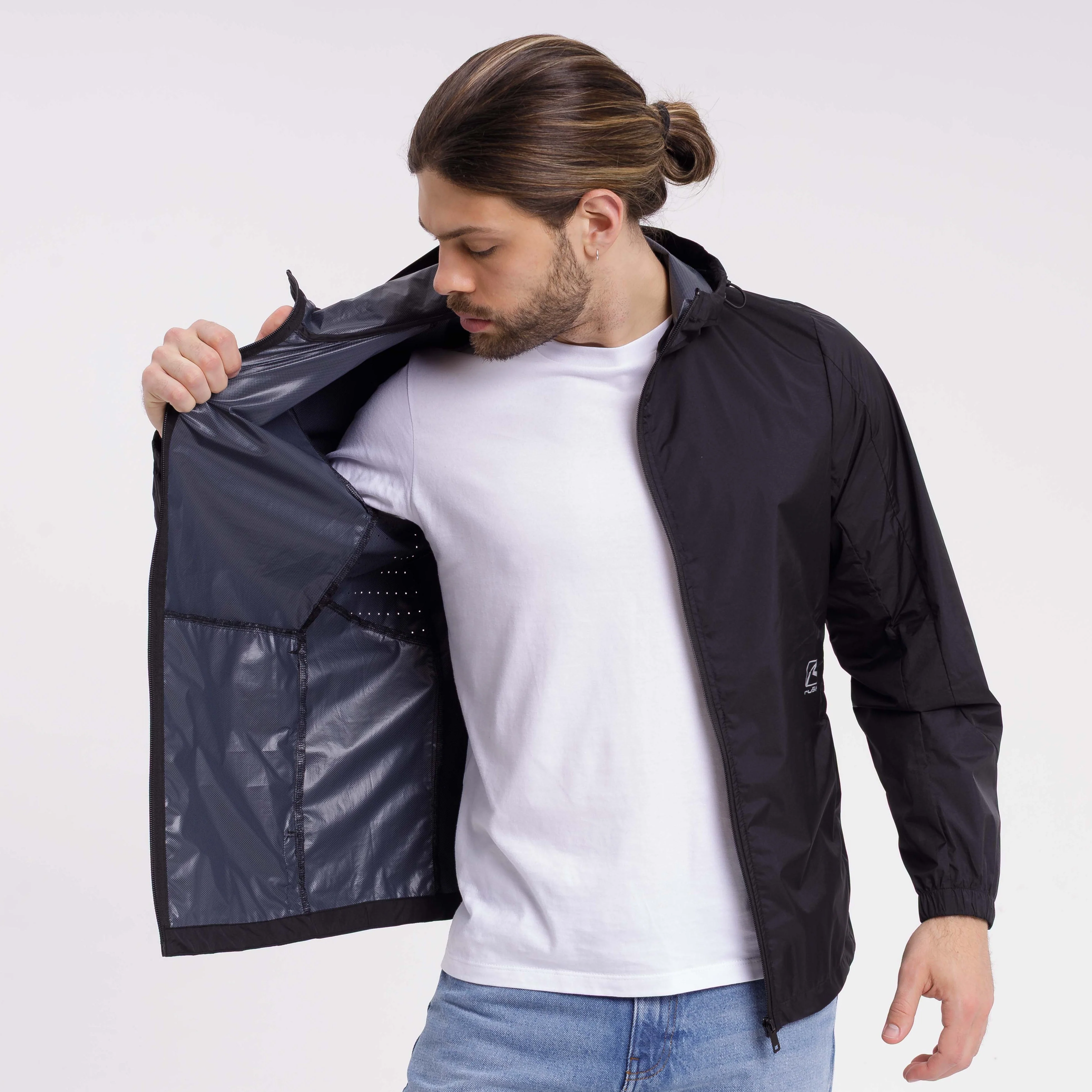 Campera Liviana Rusty No Fear Windbreaker Black - Image 3