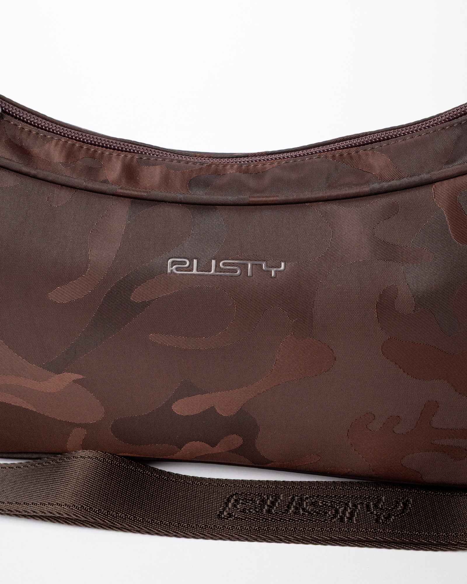 Cartera Rusty Stellar Nylon Camo Crossbody Bag Java - Image 5