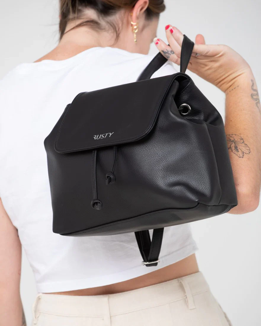 Cartera Rusty Essence Bucket Bag* Black - Image 2