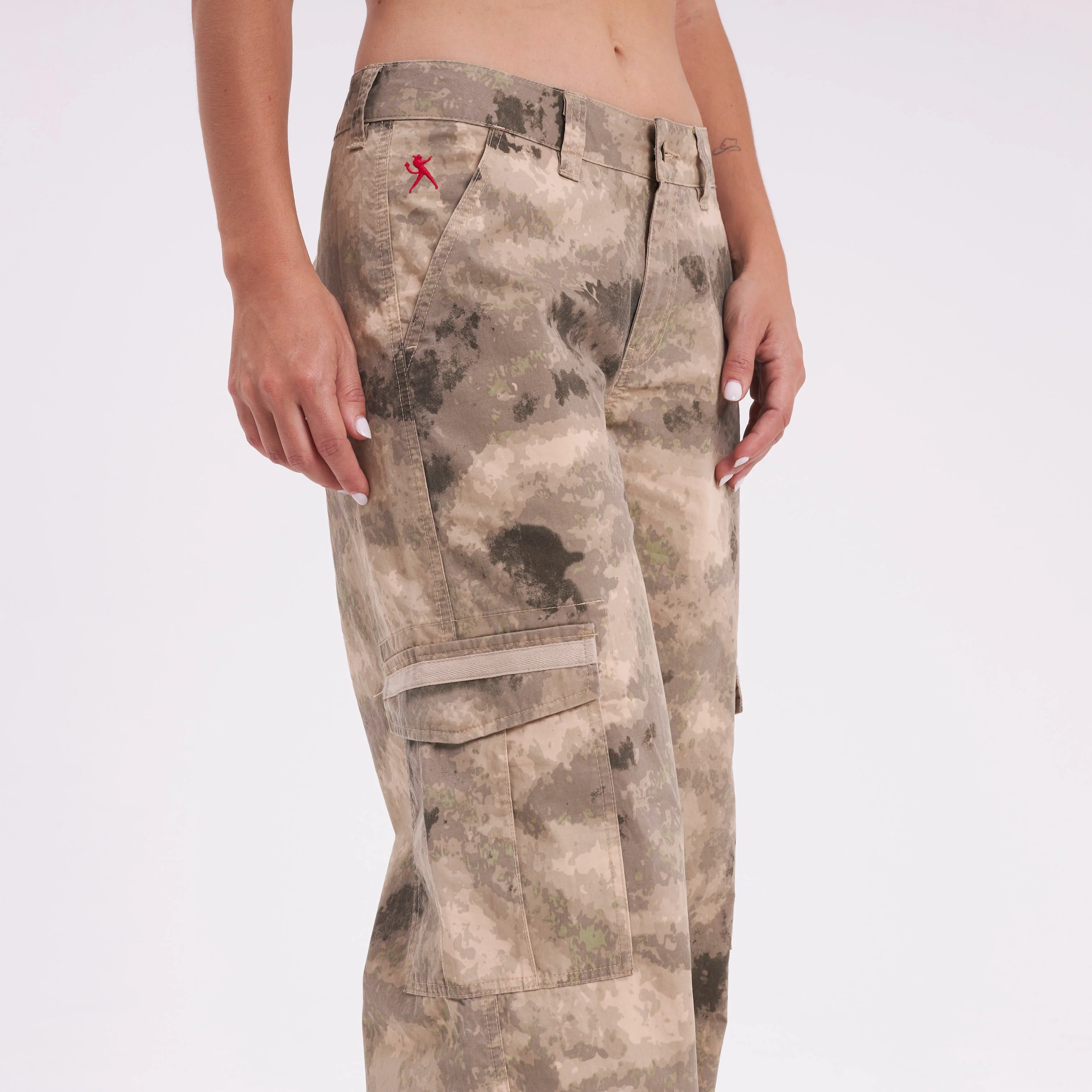 Pantalon Rusty Camoozy Low Rise Cargo Pant Camo - Image 7