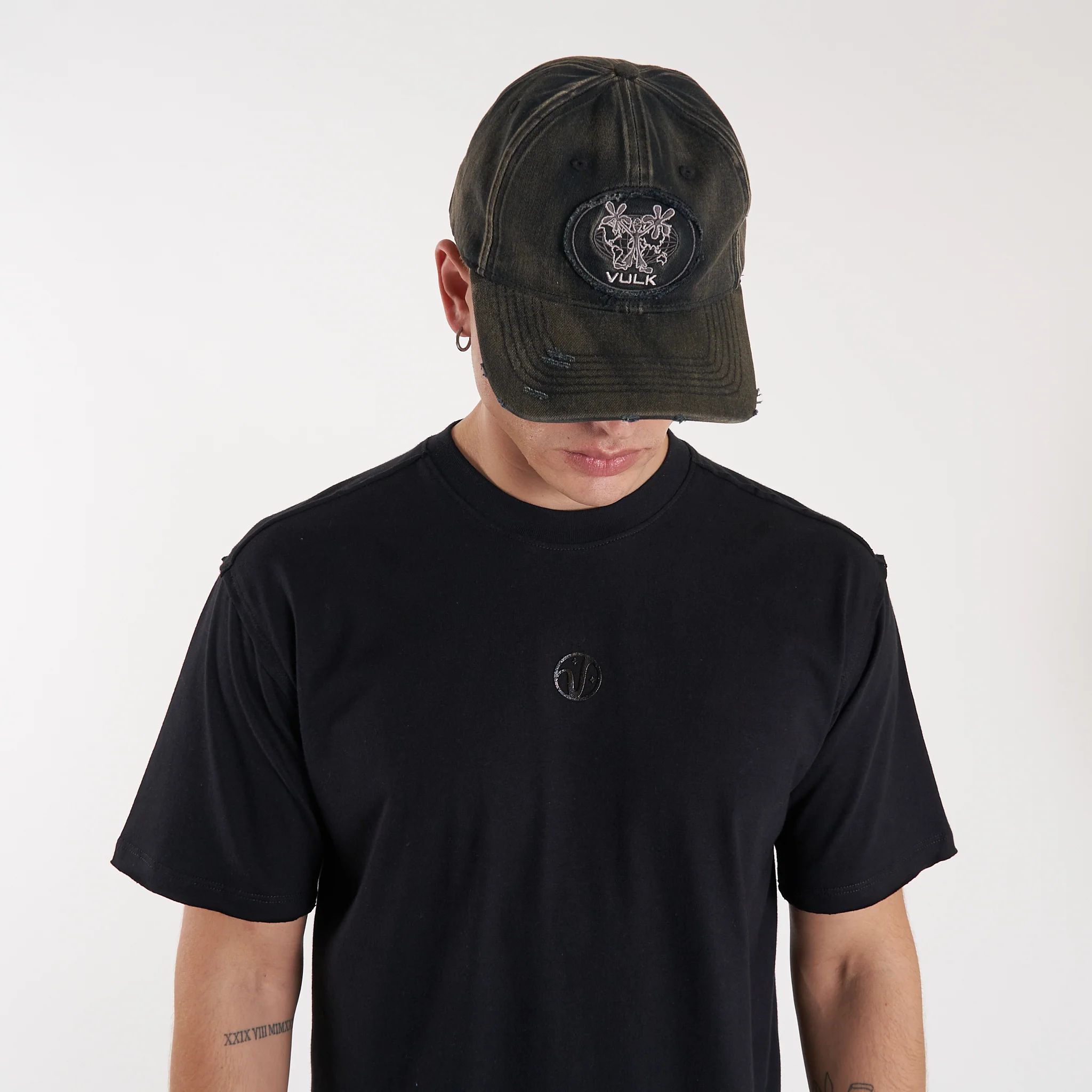 Remera Mc Vulk Hall Tee Black - Image 4