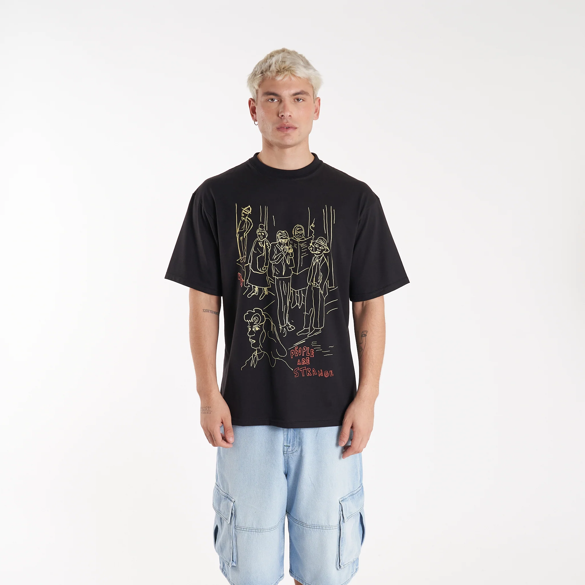 Remera Mc Vulk Strangers Tee Black