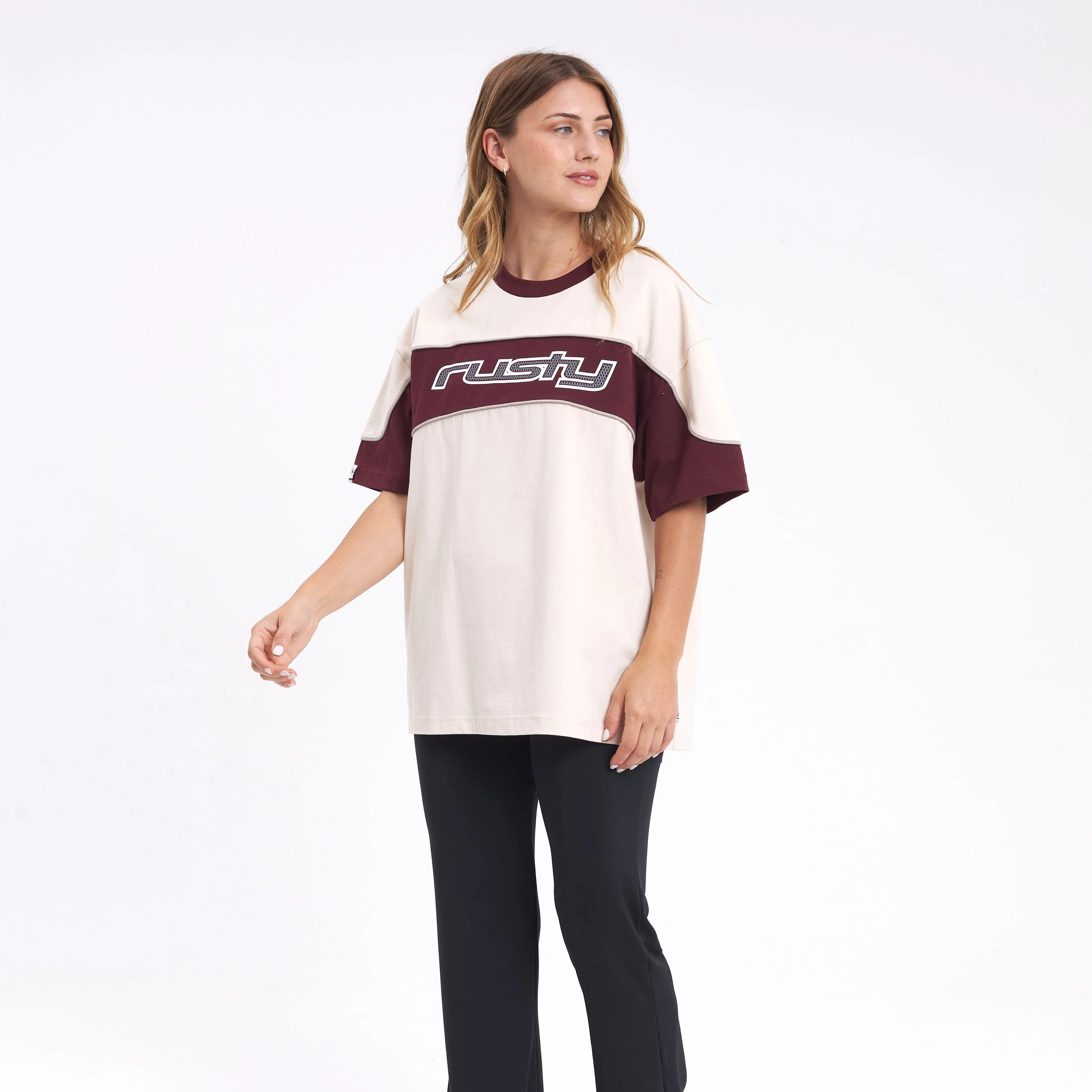 Remera Mc Rusty Kinetic Oversize Tee Cream/Burgundy - Image 3
