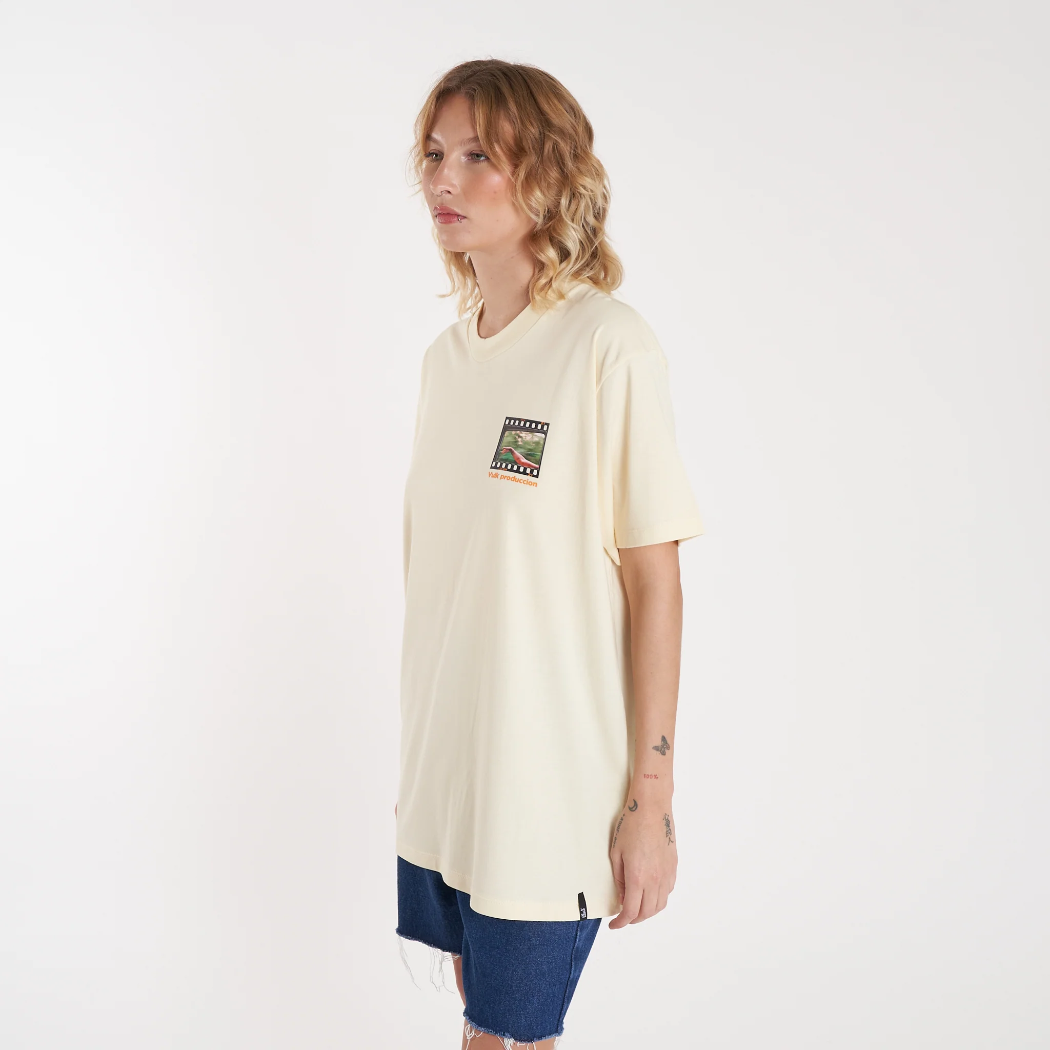 Remera Mc Vulk Film Tee Light Yellow - Image 8
