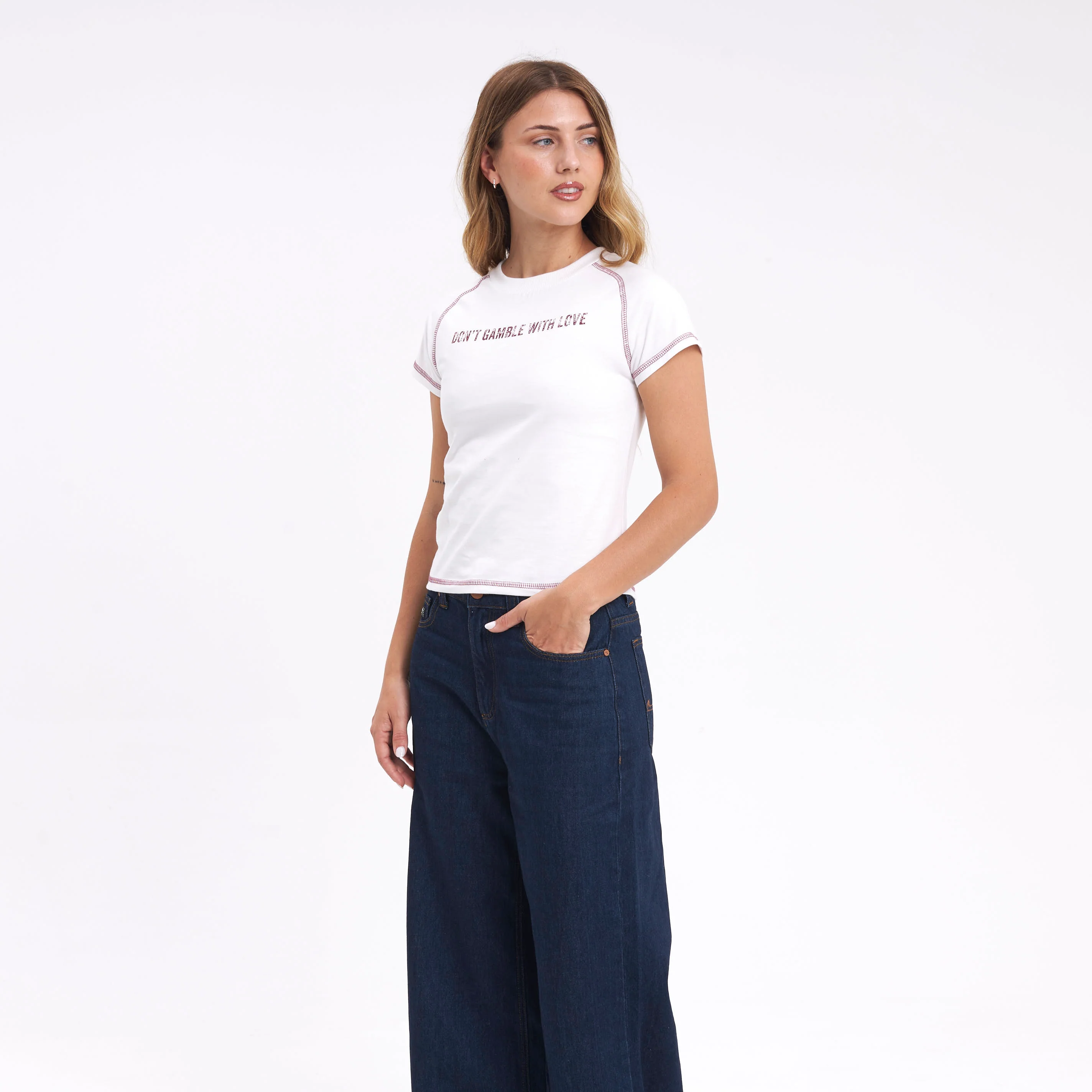 Remera Mc Rusty Rusty Gamble Cap Sleeve Baby Tee Ld Off White - Image 5