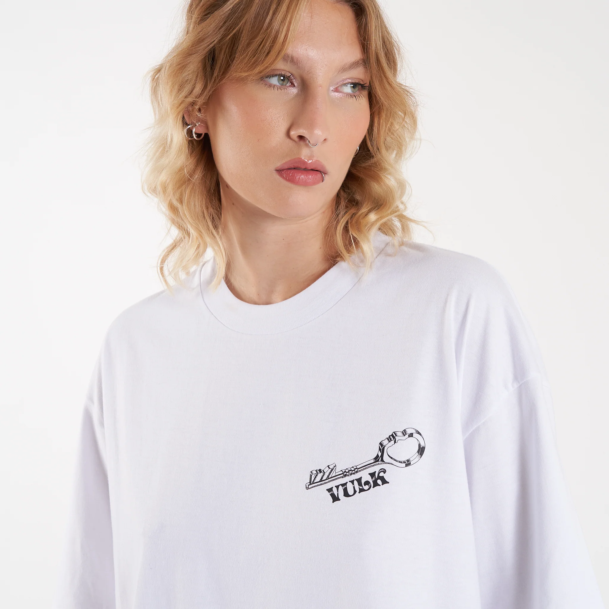 Remera Mc Vulk Keychain Tee White - Image 3
