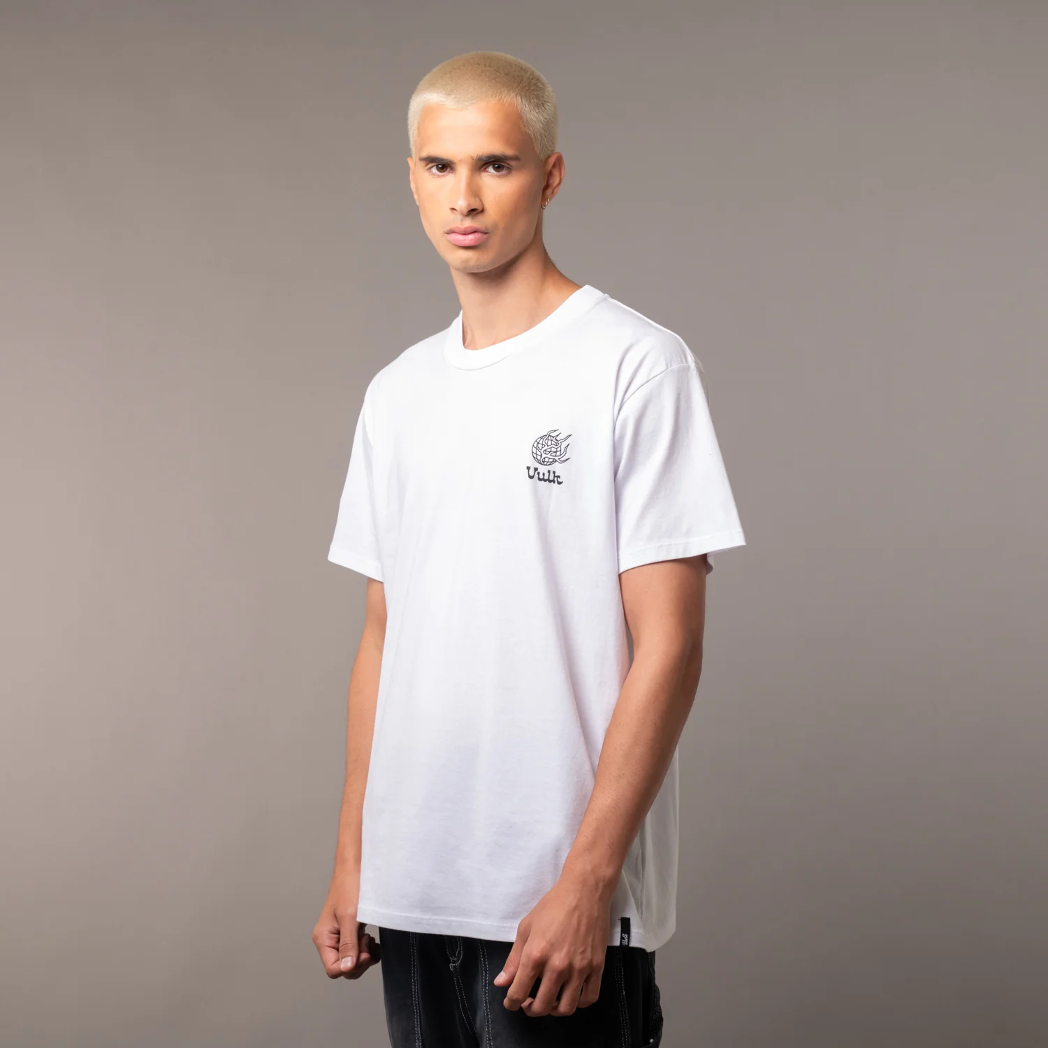 Remera Vulk World White - Image 10