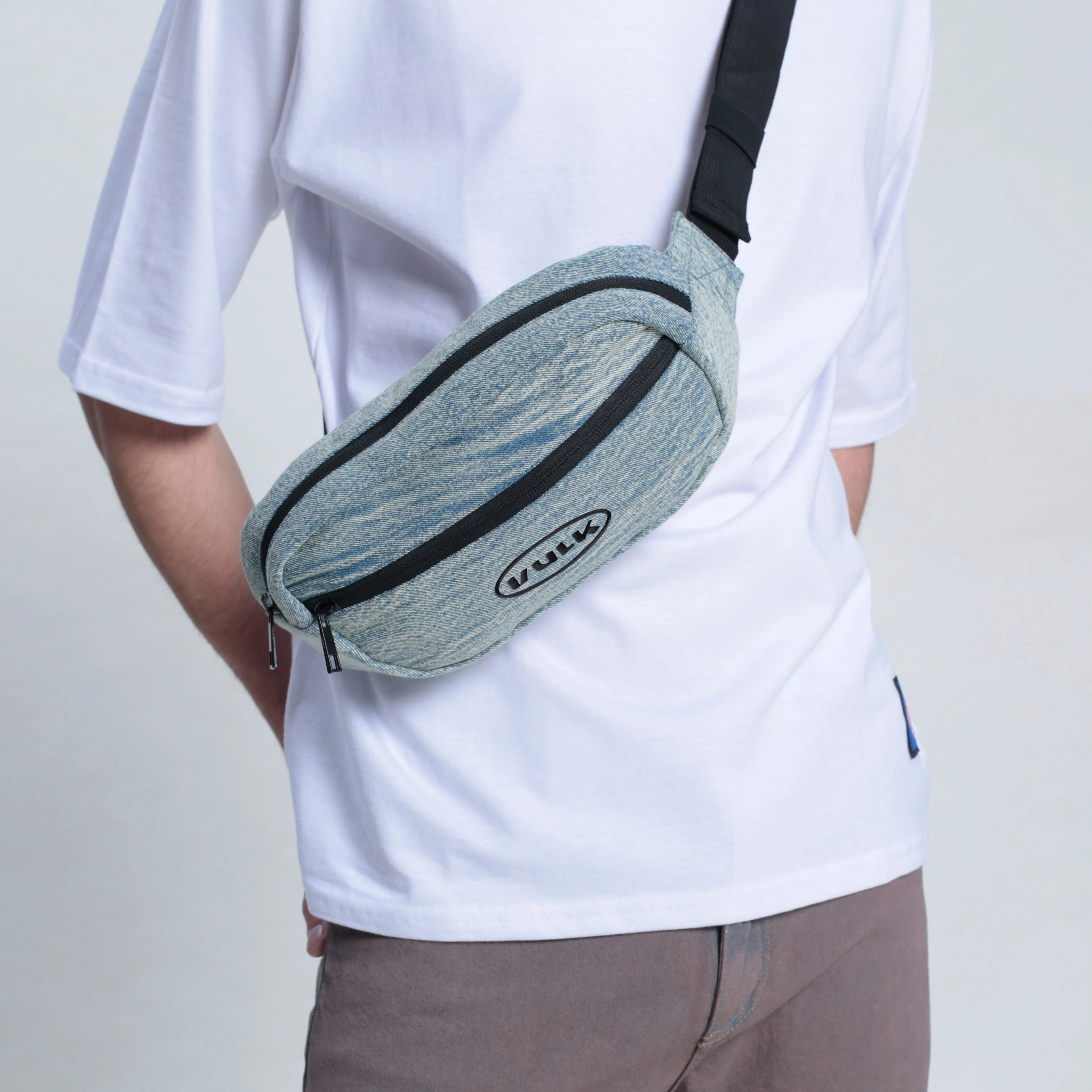 Riñonera Vulk Worn Waist Bag Acid Blue - Image 4